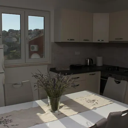 Apartmani Anna Trogir Exterior photo