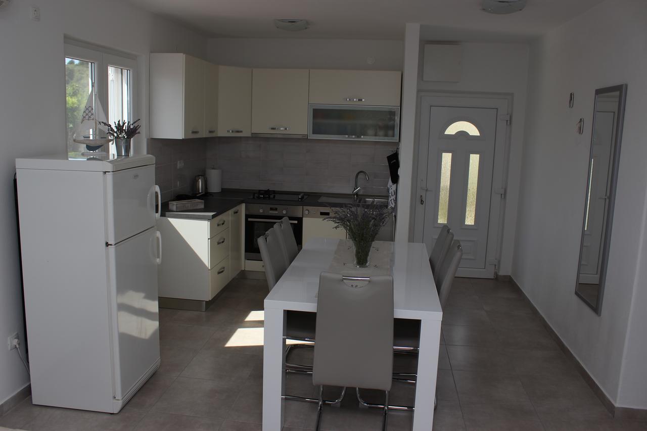 Anna Apartment *